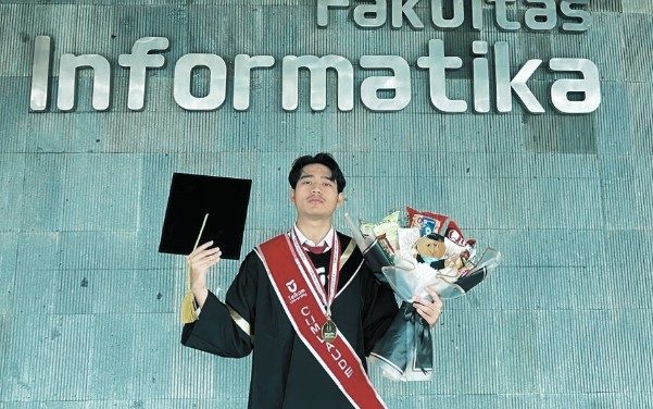 Jael at graduation
